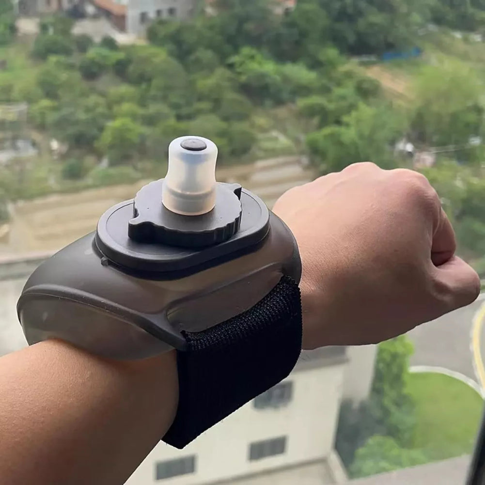 Hidratați-vă în mișcare, fără a vă opri 