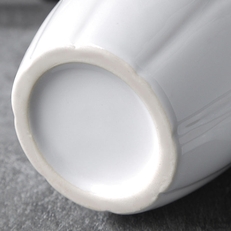 Tazza di design con manico a pistola ultra originale 