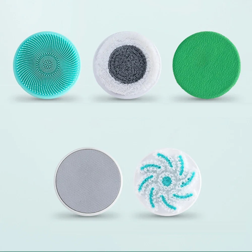 Vaivaton, täydellinen puhdistava hieronta suihkussa 