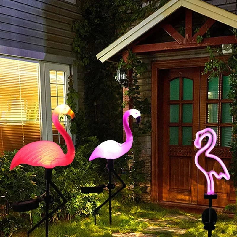 Flamingo Rosa solarlampa – Magisk trädgård på natten 