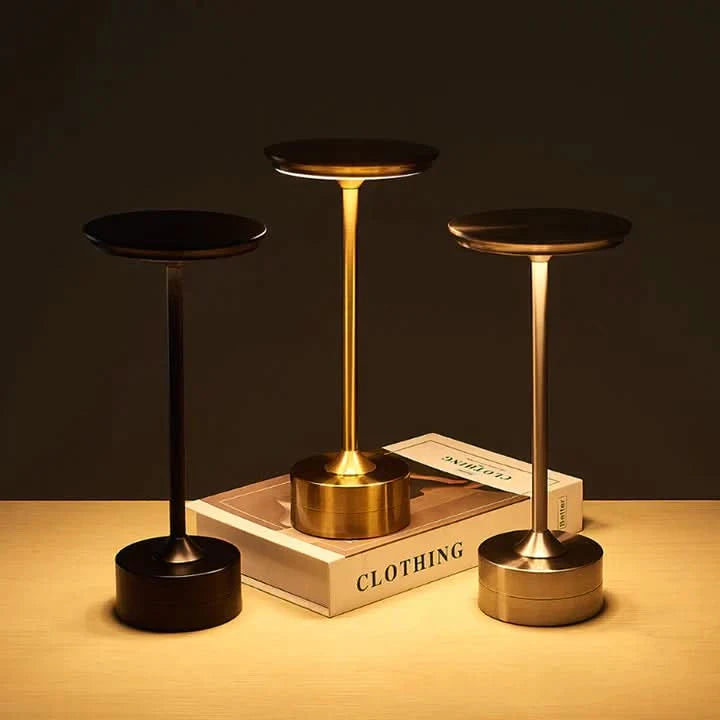 Trådløs LED-lampe med elegant og berøringsfølsom design 